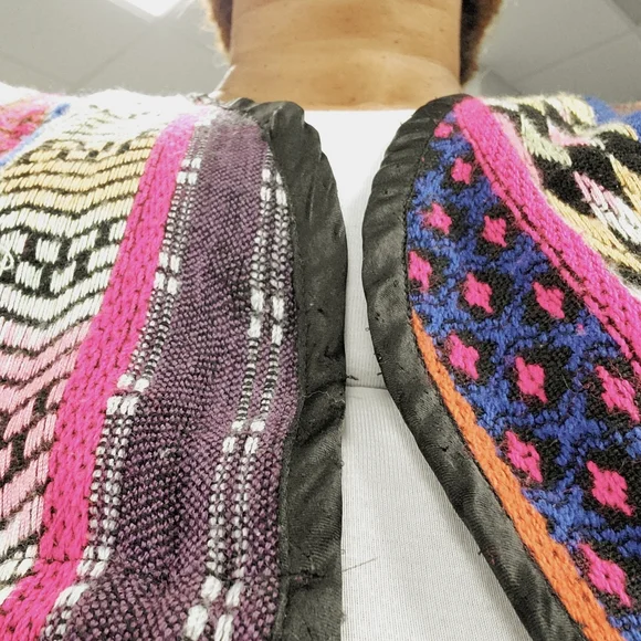 Multi color print Cape/Shawl - Picture 3 of 14